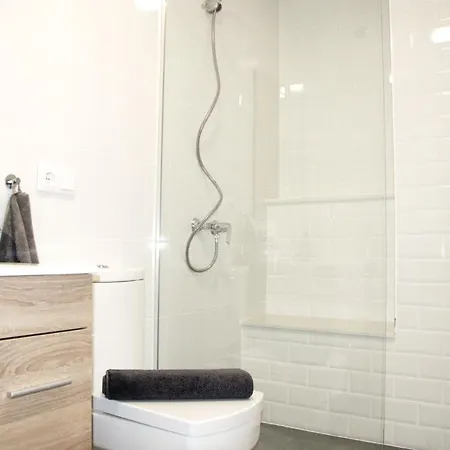 Apartment Vivienda Junto A Ruzafa - 12 Pax Y Mas
