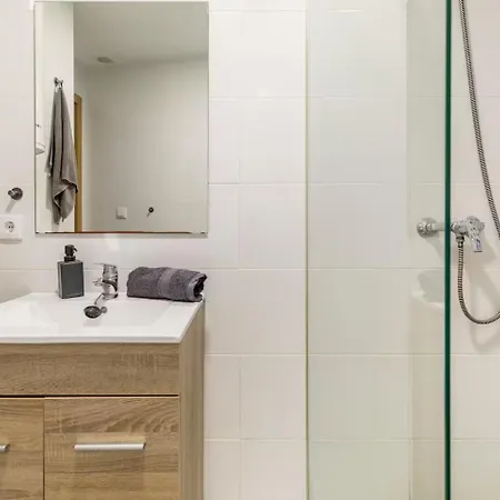 Apartment Vivienda Junto A Ruzafa - 12 Pax Y Mas *