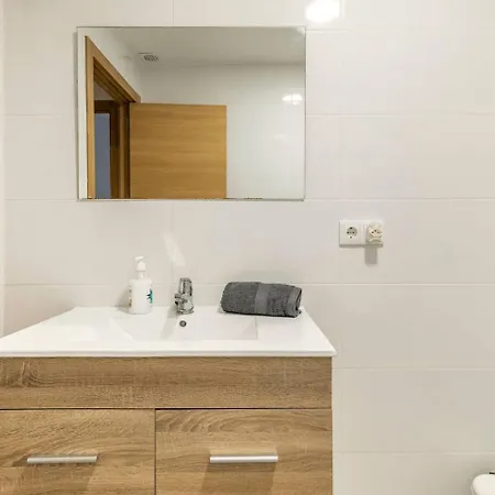 Vivienda Junto A Ruzafa - 12 Pax Y Mas דירה ולנסיה