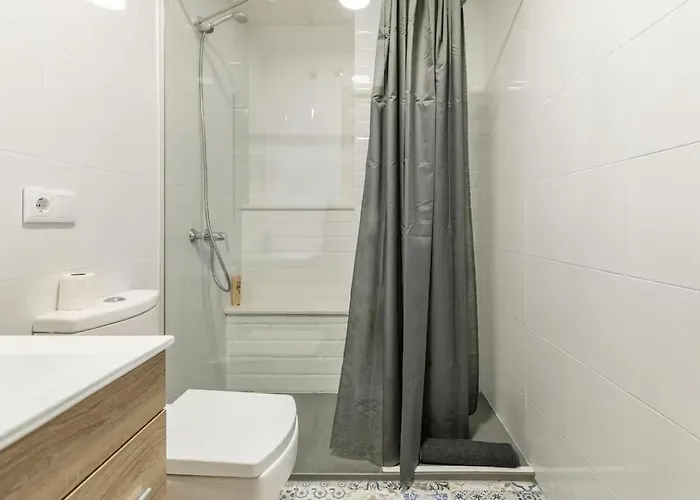 Vivienda Junto A Ruzafa - 12 Pax Y Mas * فالنسيا